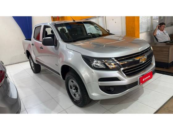 CHEVROLET S10 2.8 LS 4X4 CD 16V TURBO DIESEL 4P MANUAL CHEVROLET S10 2.8 LS 4X4 CD 16V TURBO DIESEL 4P MANUAL
